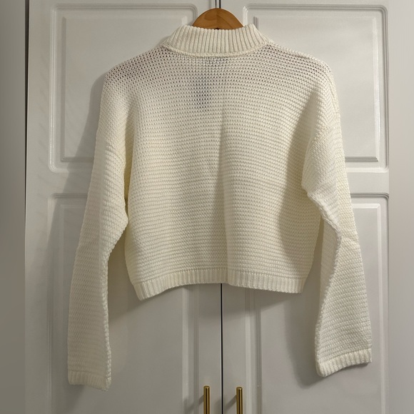 Express cream colored sweater NWT - Picture 7 of 7